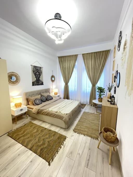 Apartament In Centrul Istoric Nagyvárad Kültér fotó